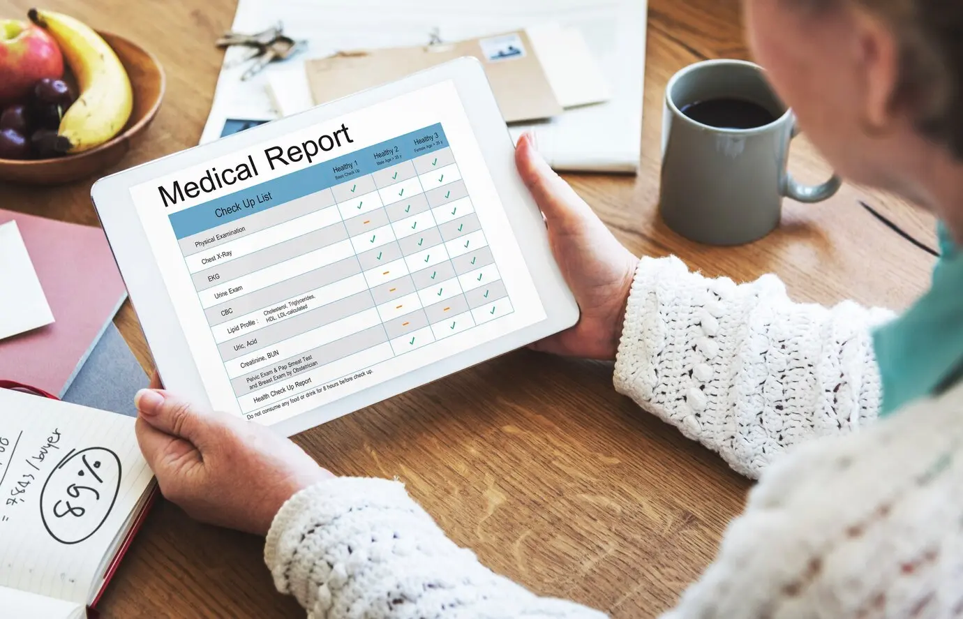 https://www.smartdatacollective.com/wp-content/uploads/2018/04/AI-in-healthcare-pros-corns.jpg